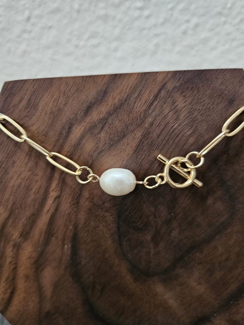 Cultured Fresh Water Pearl Bracelet - Picture 4 of 5